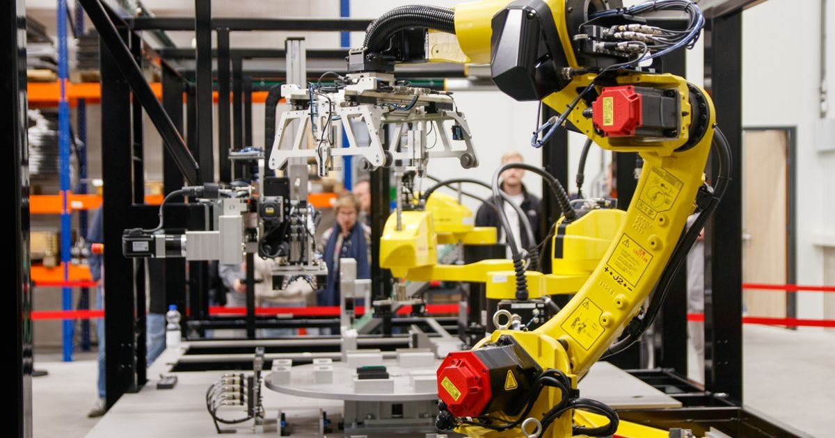 NVIDIA Releases Flora Robot Labeling Models Under a Noncommercial License
